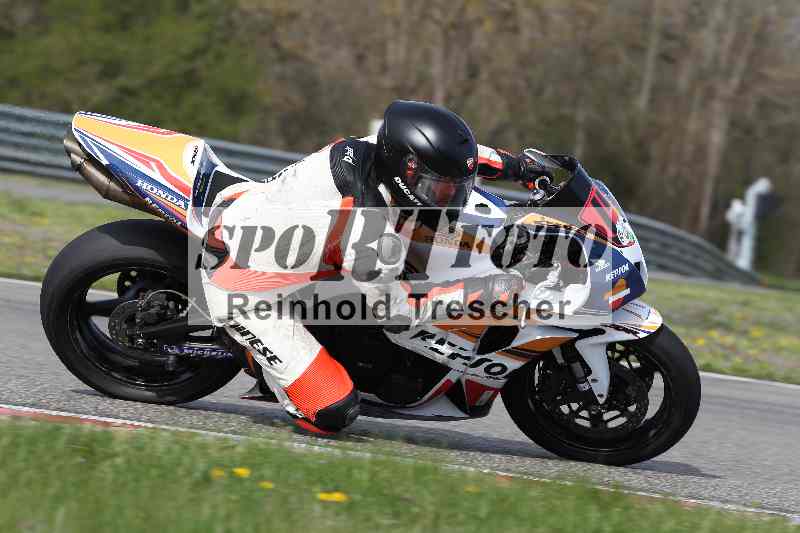 /Archiv-2023/06 10.04.2023 Moto Club Anneau du Rhin/Rouge Expert/14